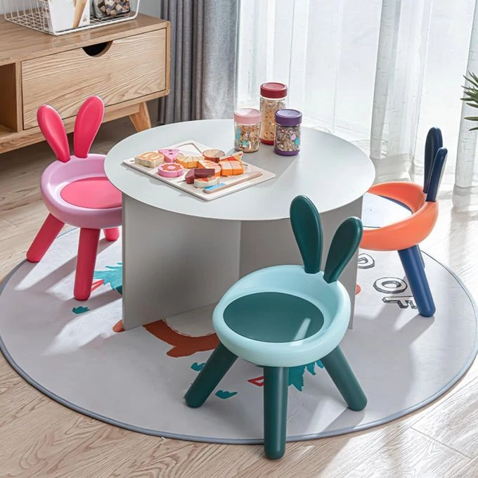 Banquinho Infantil Super Resistente com estofado fofo e encosto com formato de orelha